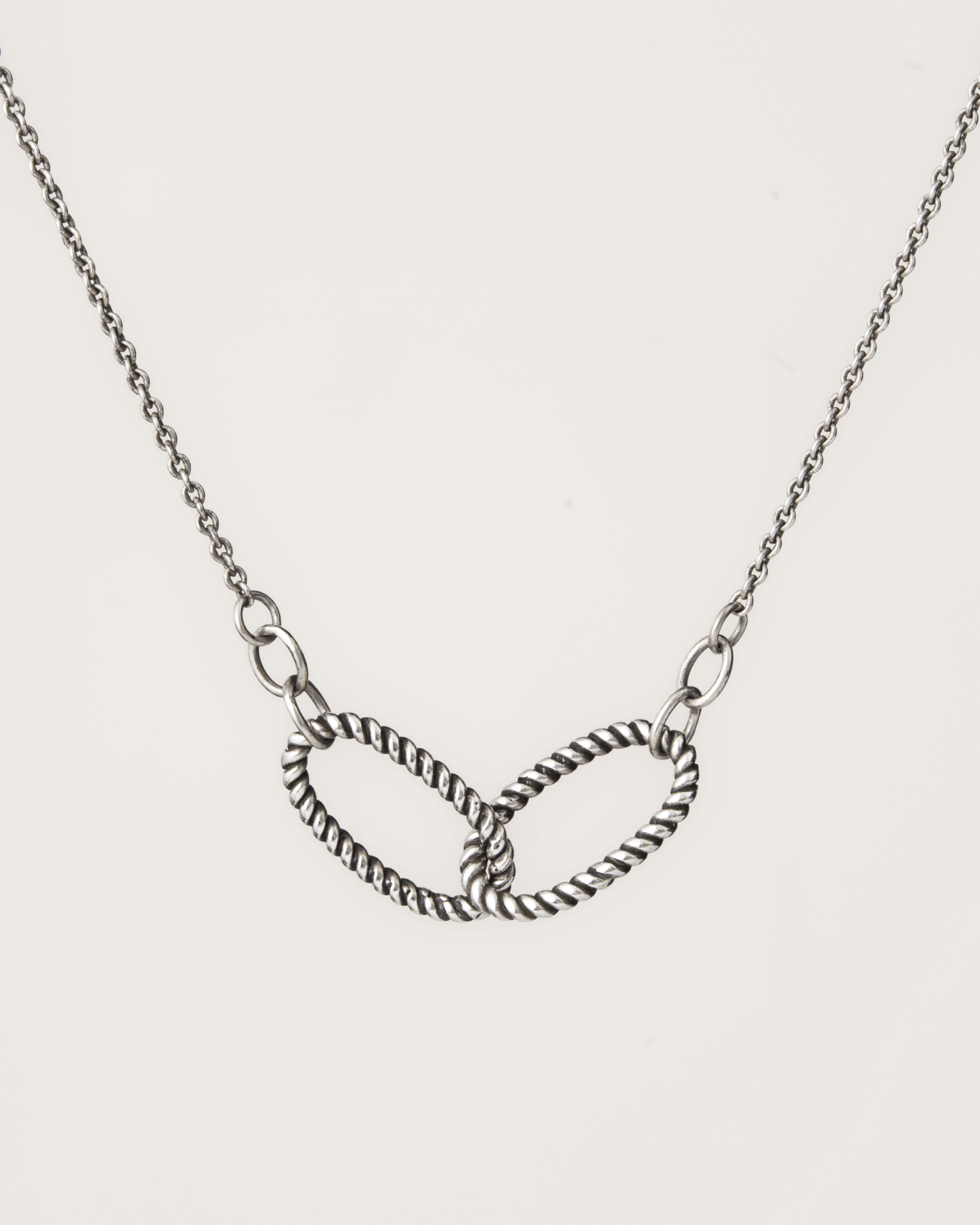 gallery-mini-link-necklace-silver_scaled